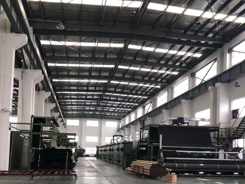 Artificial turf factory production workshop, mainly for the production of artificial turf football field lawn, outdoor landscape greening leisure lawn, garden landscaping simulation lawn, fake turf, artificial lawn